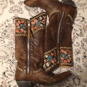 Women’s boots